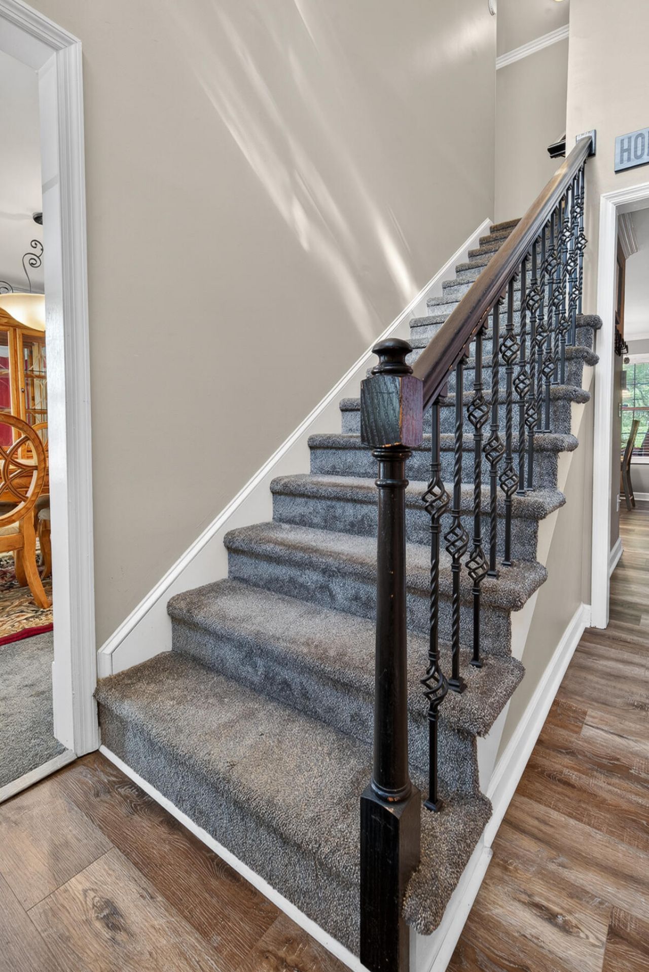 112 N Knightsbridge Court Photo 26