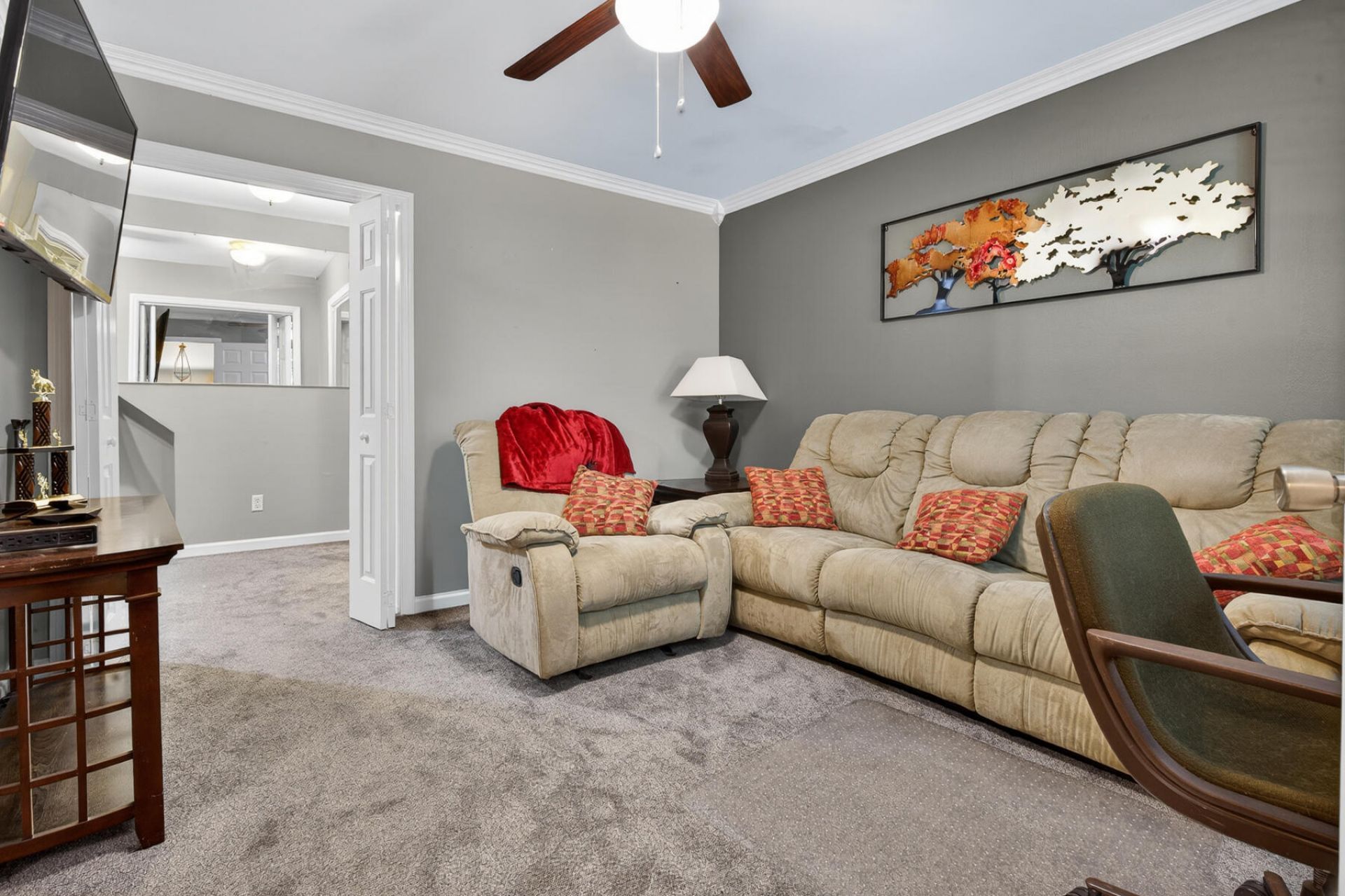112 N Knightsbridge Court Photo 39