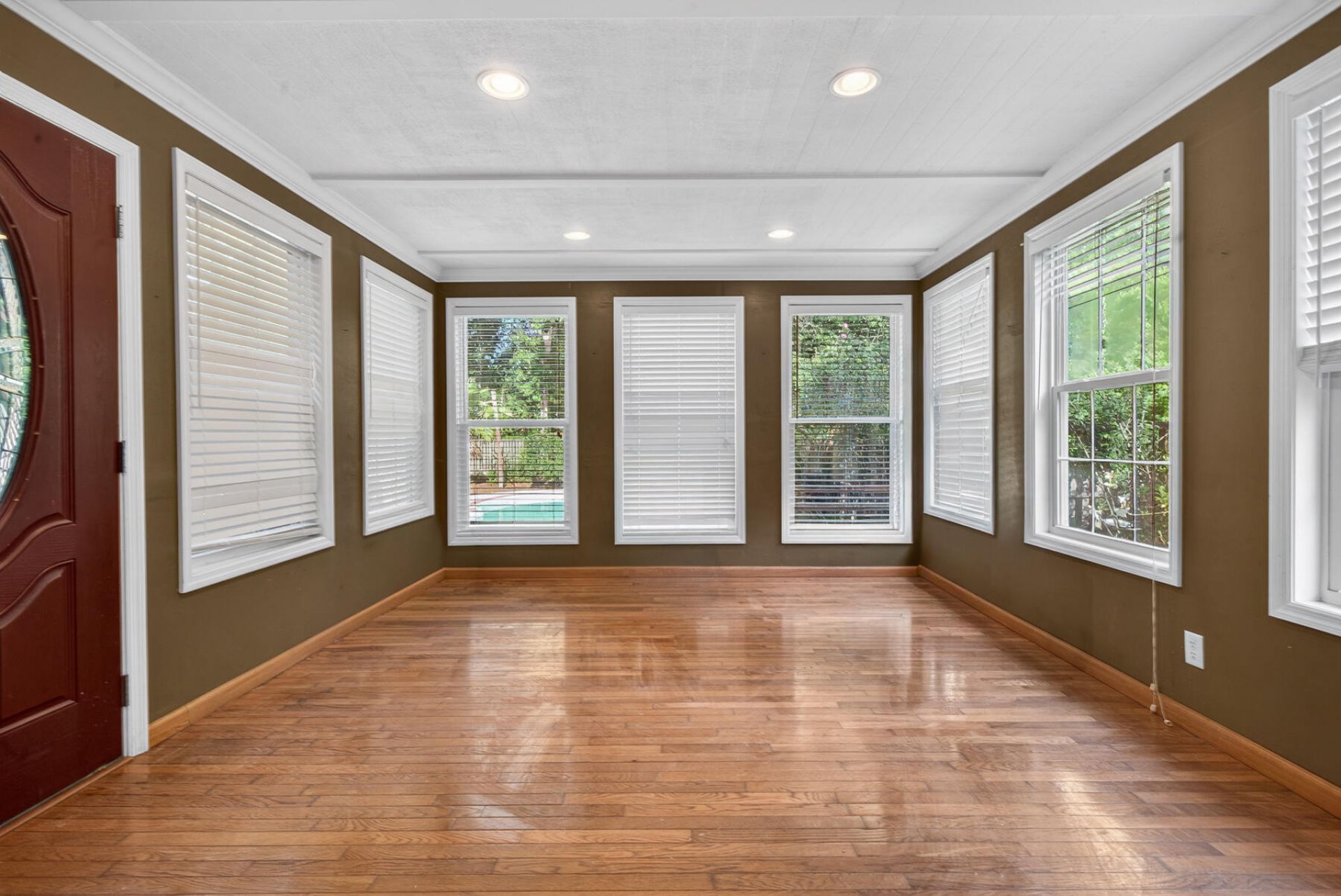 112 N Knightsbridge Court Photo 42