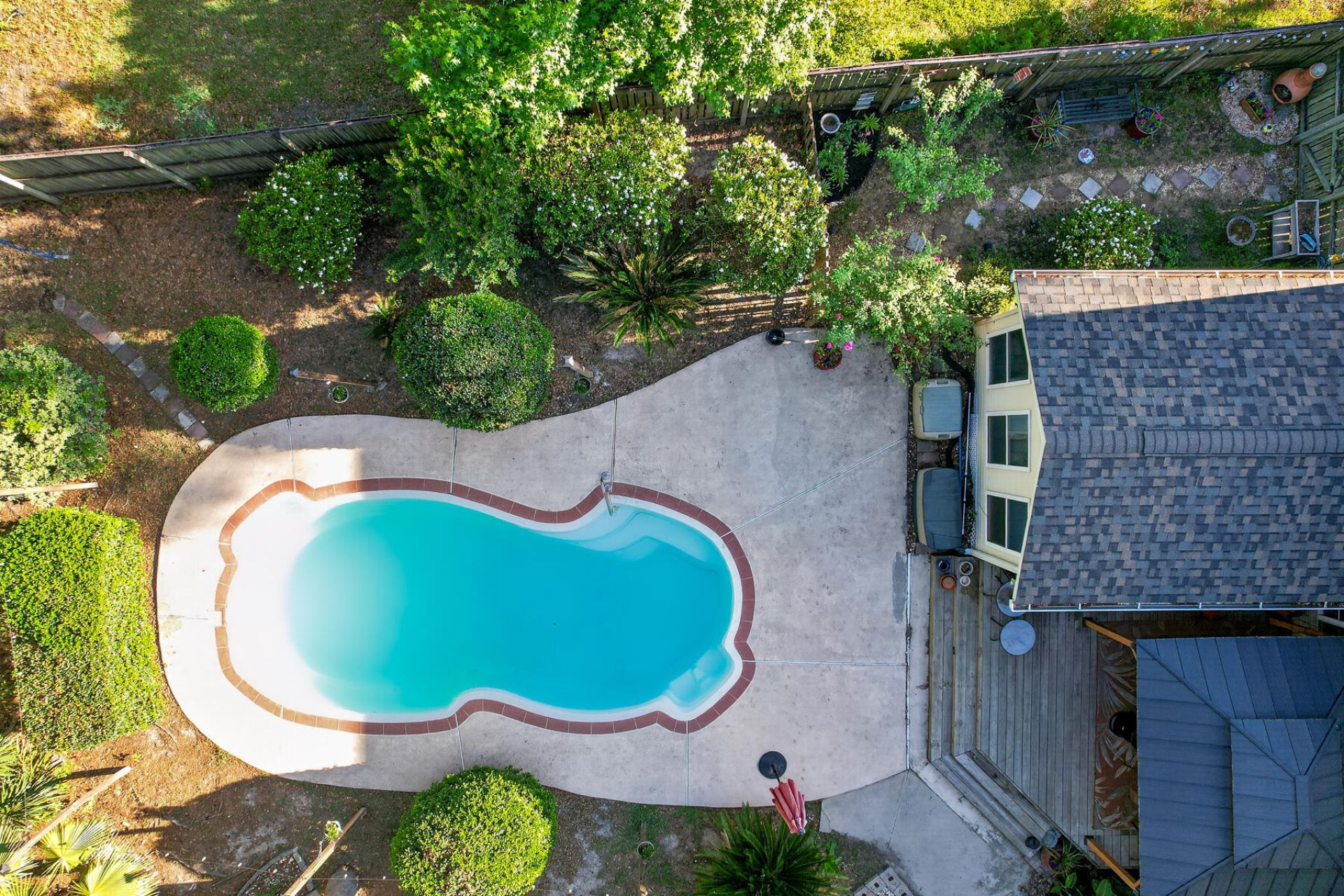 112 N Knightsbridge Court Photo 46