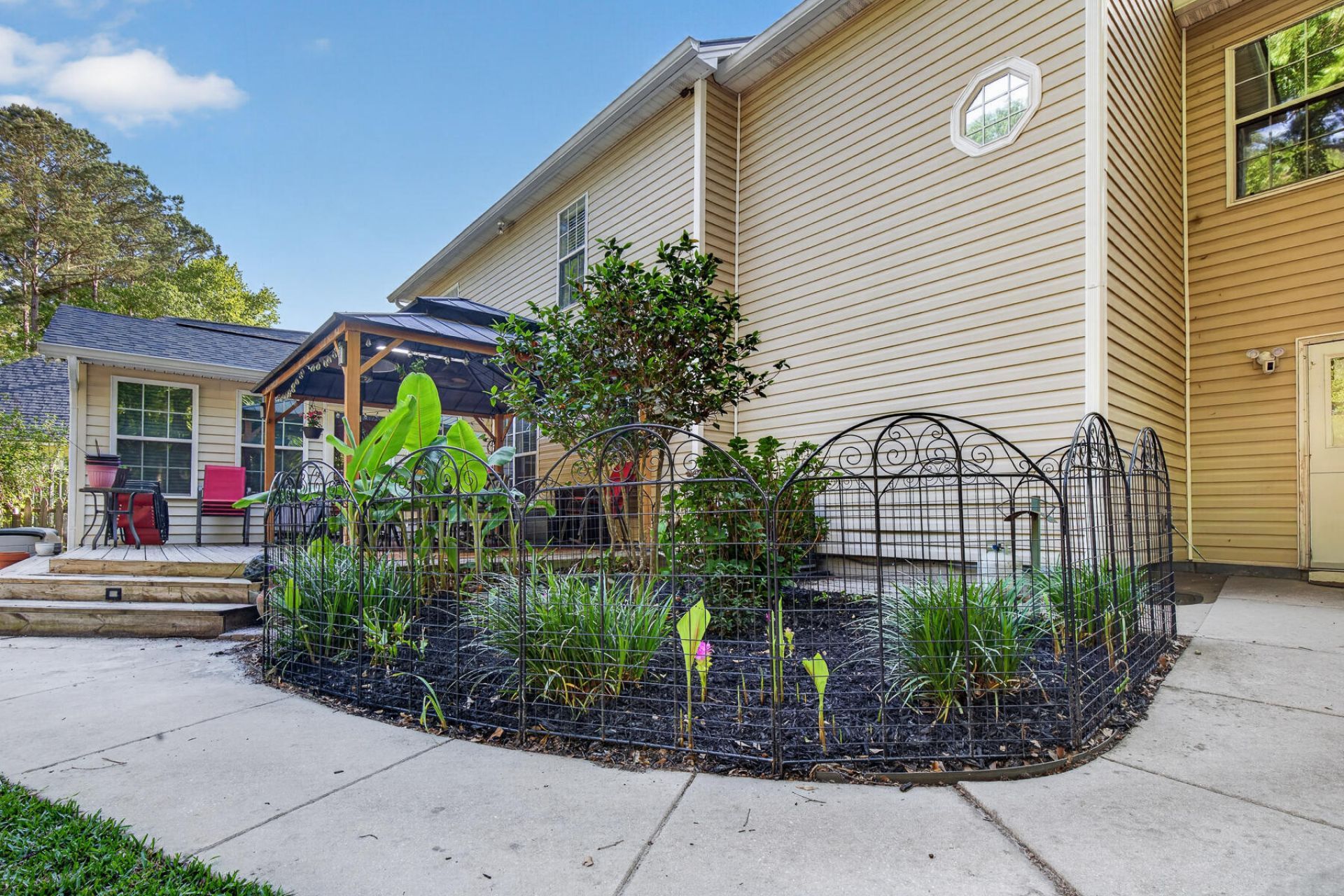 112 N Knightsbridge Court Photo 52
