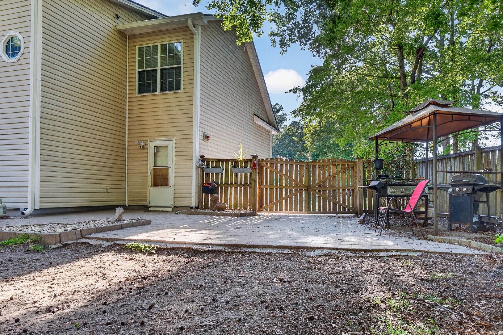 112 N Knightsbridge Court Photo 54