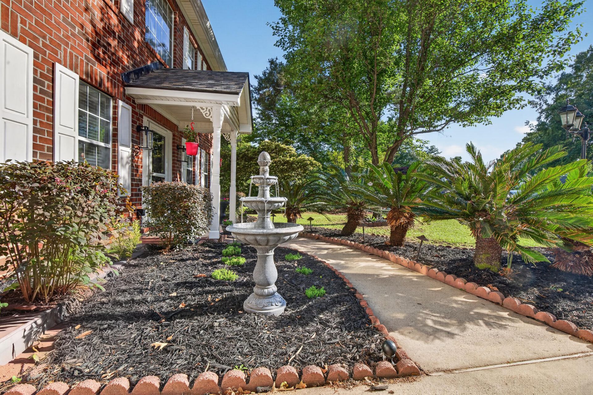 112 N Knightsbridge Court Photo 8