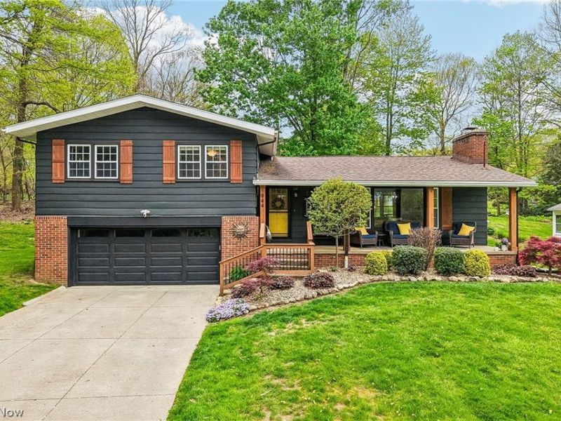 944 Wallwood Drive, Copley, OH 44321 Photo 1
