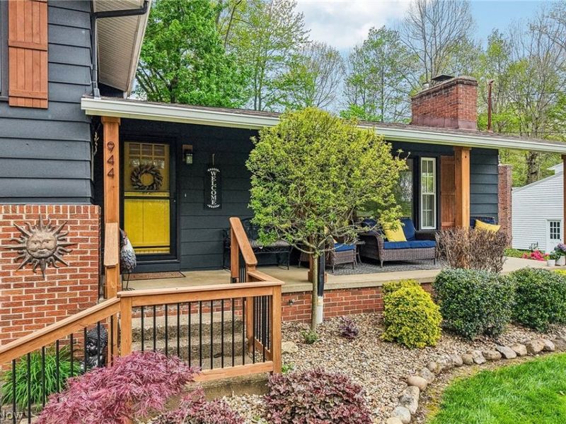 944 Wallwood Drive, Copley, OH 44321 Photo 3