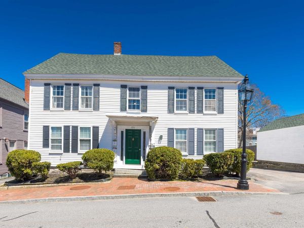 151 High Street, Portsmouth, NH 03801