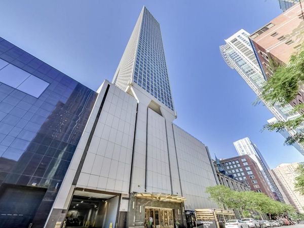 111 E Chestnut Street, Unit 48J, Chicago, IL 60611