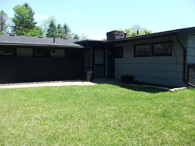 2020 Winding Trail, Springfield, OH 45503 Photo 2