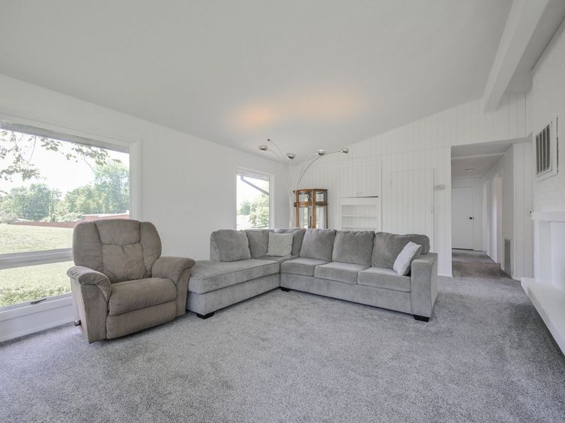 2020 Winding Trail, Springfield, OH 45503 Photo 4