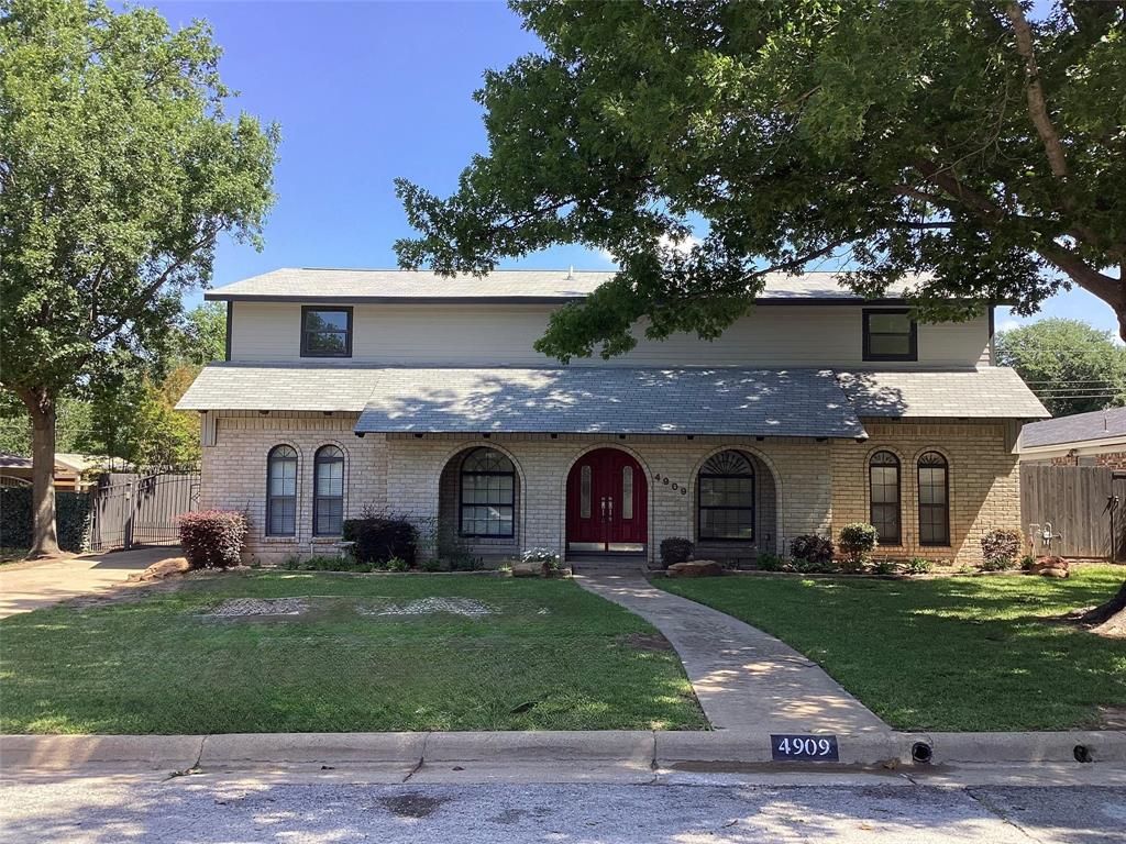 4909 Boulder Lake Road, Fort Worth, TX 76103 Main Photo