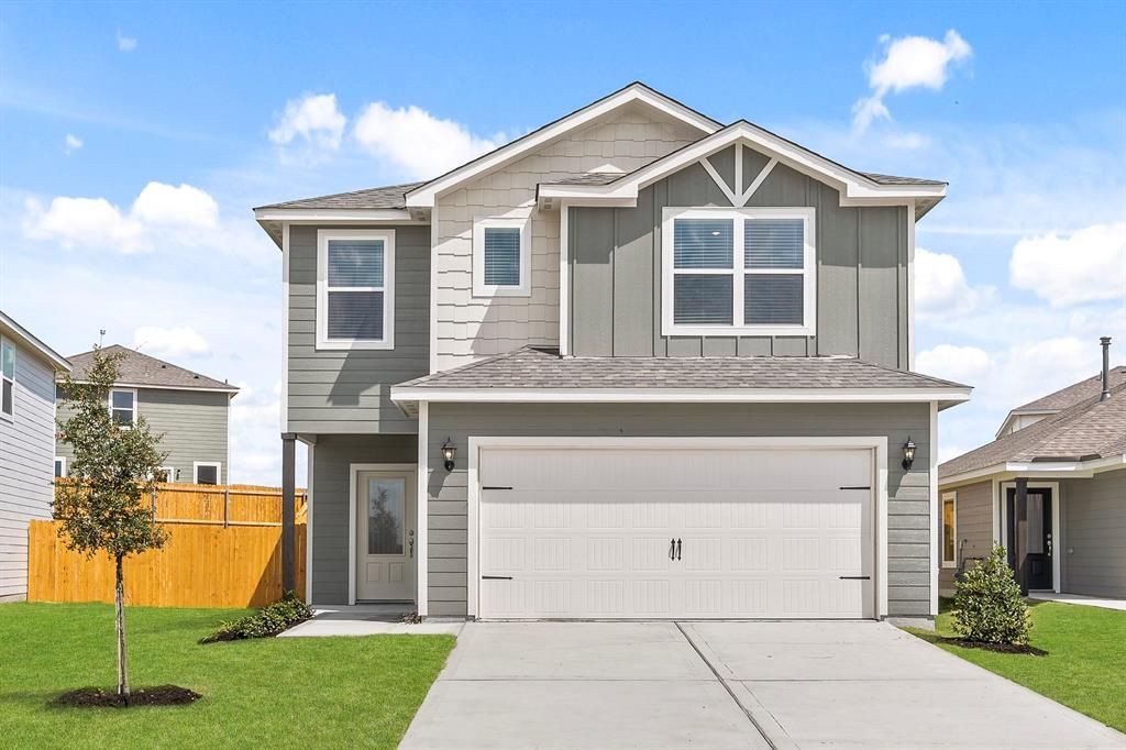 8305 Silverbow Drive, Ponder, TX 76259 Main Photo