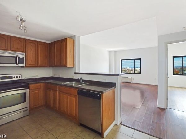 1 Carriage City Plz, Unit 1203, Rahway, NJ 07065