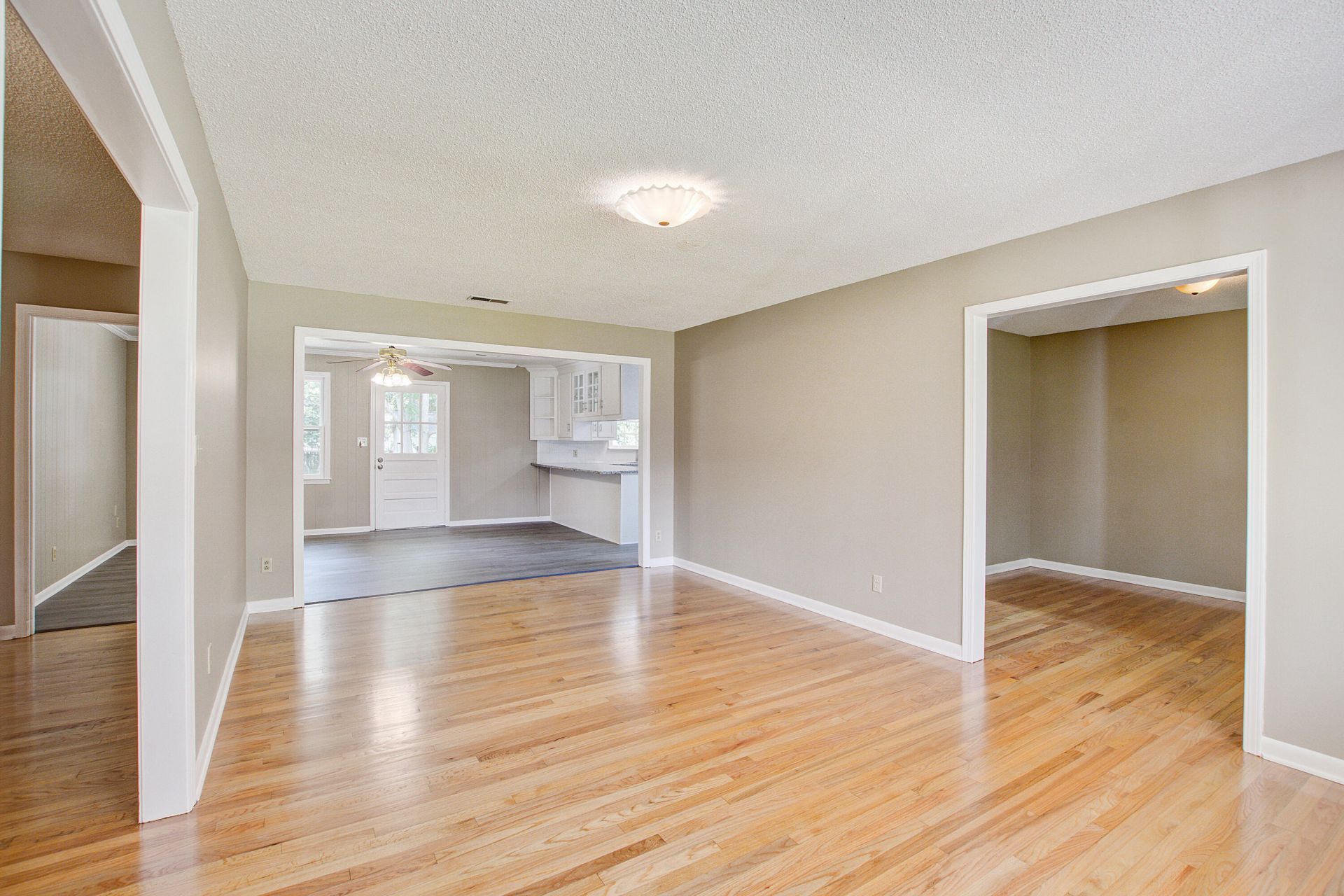 2734 Shadow Lane Photo 10