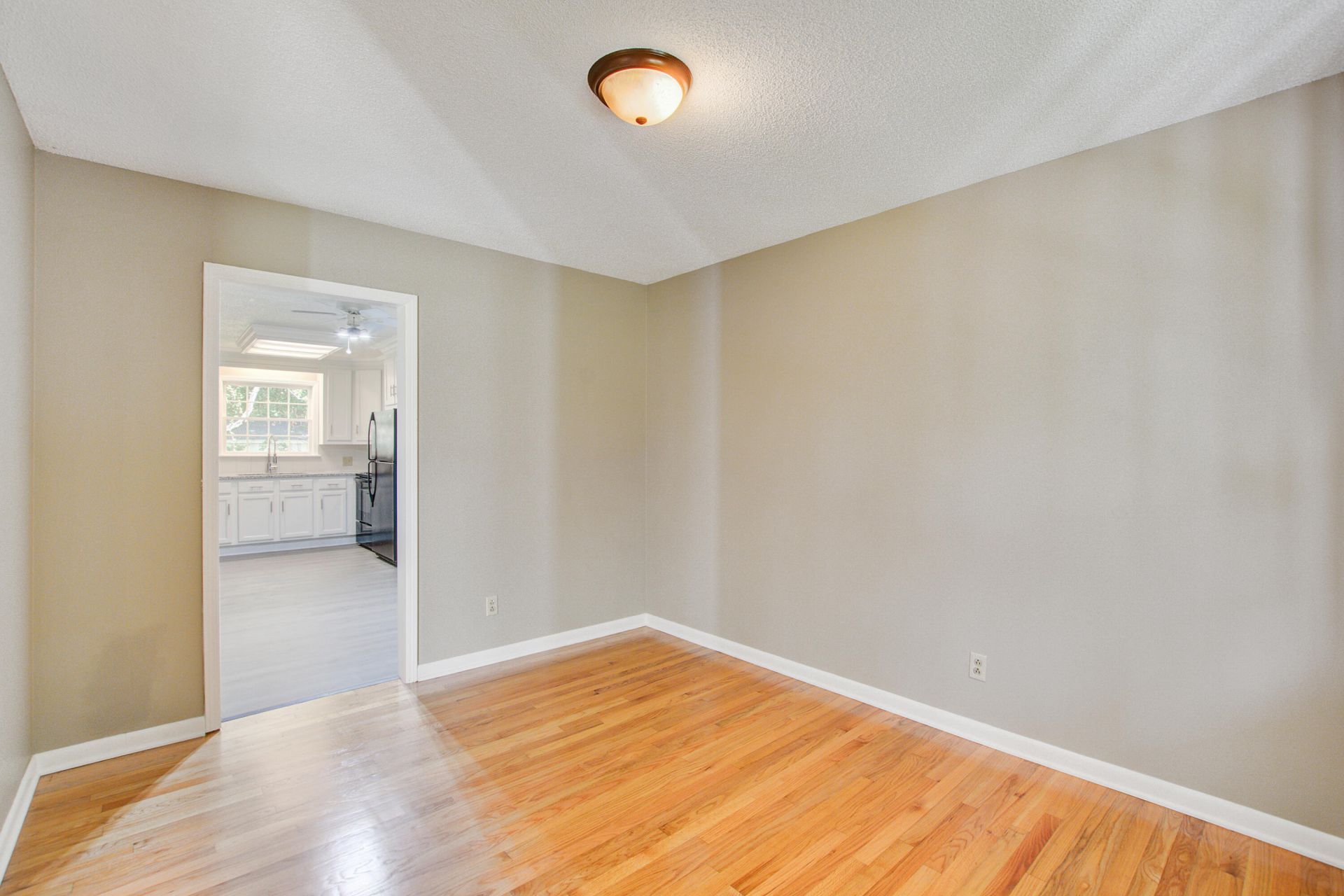 2734 Shadow Lane Photo 11