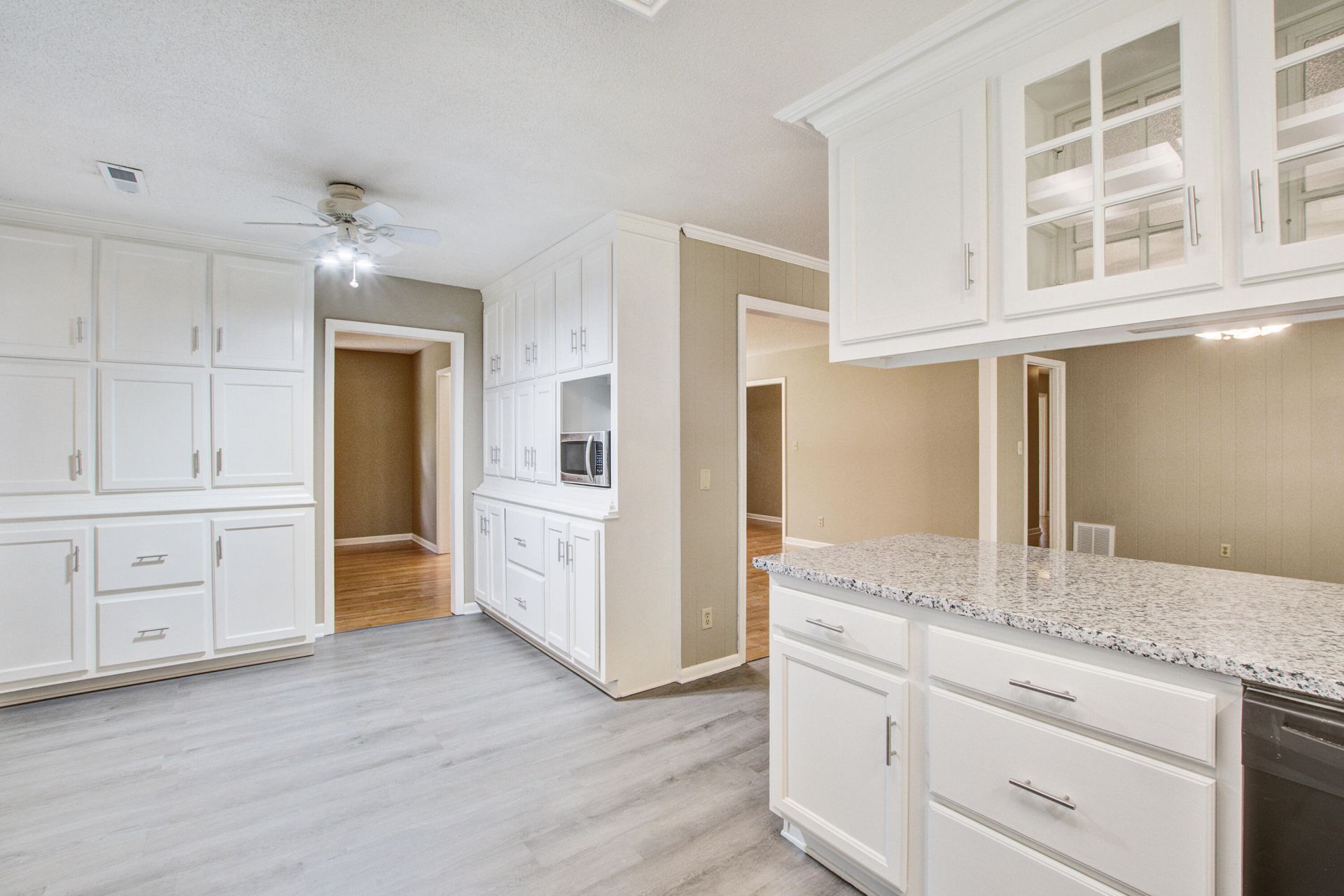 2734 Shadow Lane Photo 21