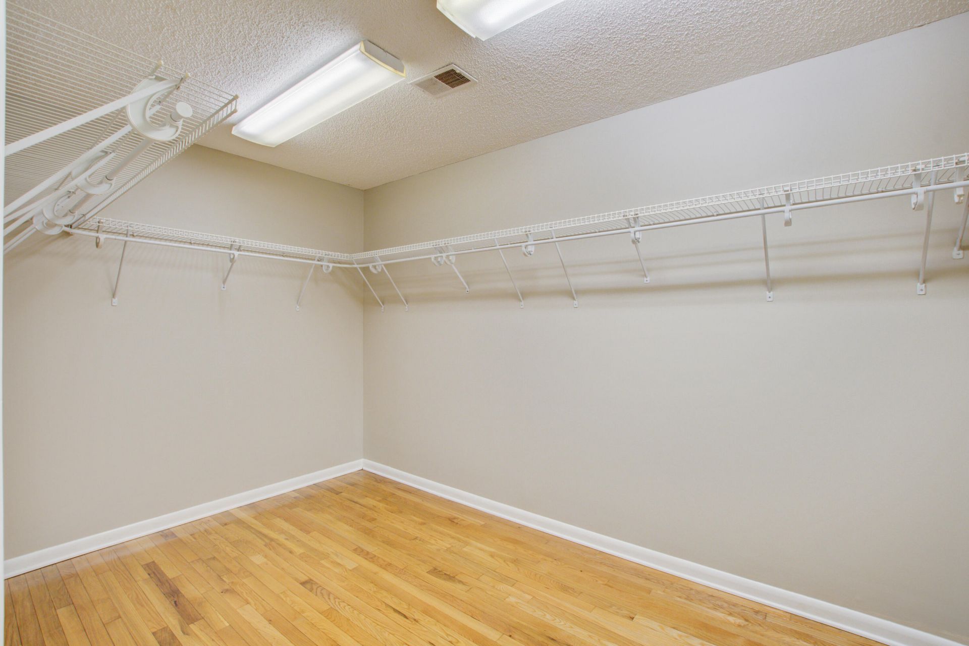2734 Shadow Lane Photo 39
