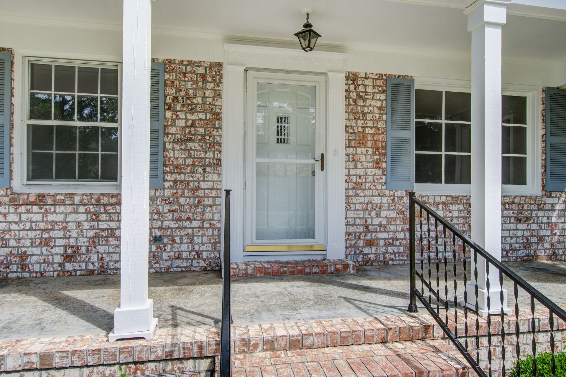 2734 Shadow Lane Photo 4