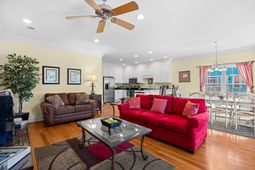 118 Seabreeze Dr.  photo 4