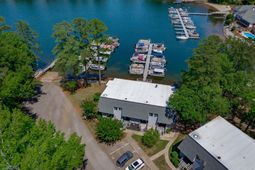 301 Harbor Heights Drive  photo 4