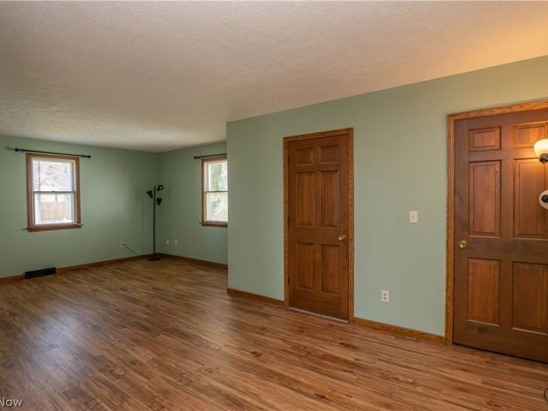 215 8th Street SW, Massillon, OH 44647 Photo 10