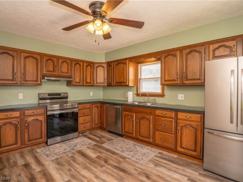 215 8th Street SW, Massillon, OH 44647 Photo 12