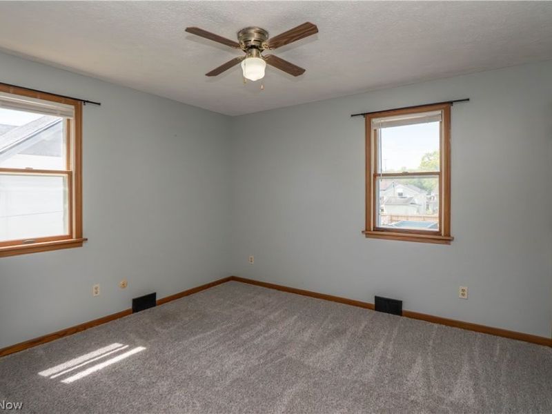 215 8th Street SW, Massillon, OH 44647 Photo 15