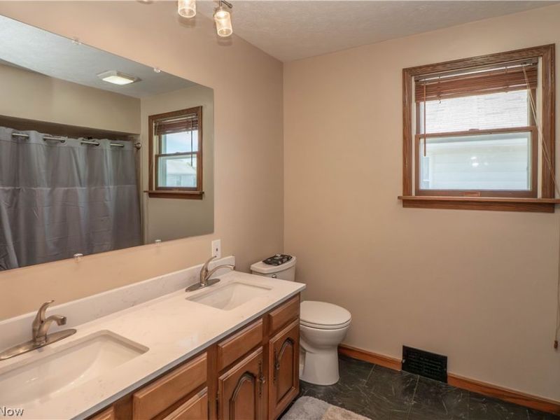 215 8th Street SW, Massillon, OH 44647 Photo 20