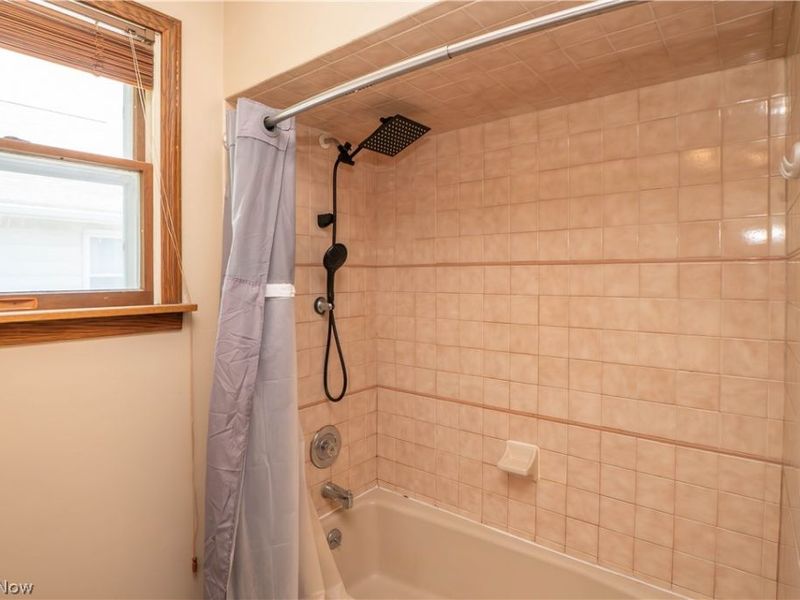 215 8th Street SW, Massillon, OH 44647 Photo 21