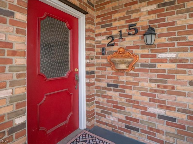 215 8th Street SW, Massillon, OH 44647 Photo 3