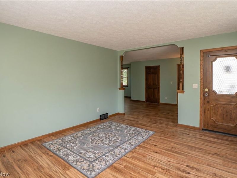 215 8th Street SW, Massillon, OH 44647 Photo 6