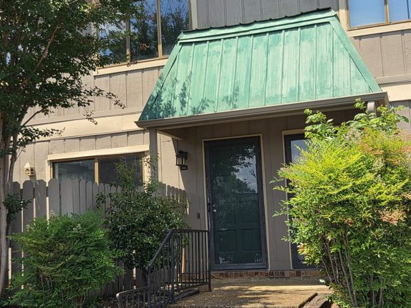 2225 Golf Road, Unit 301, Huntsville, AL 35802