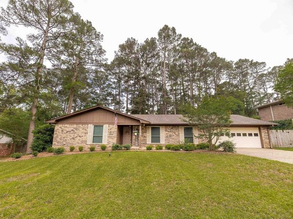 2109 Pinewood Drive, El Dorado, AR 71730