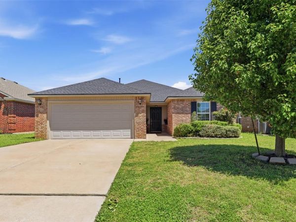 1860 Sussex Street, Newcastle, OK 73065