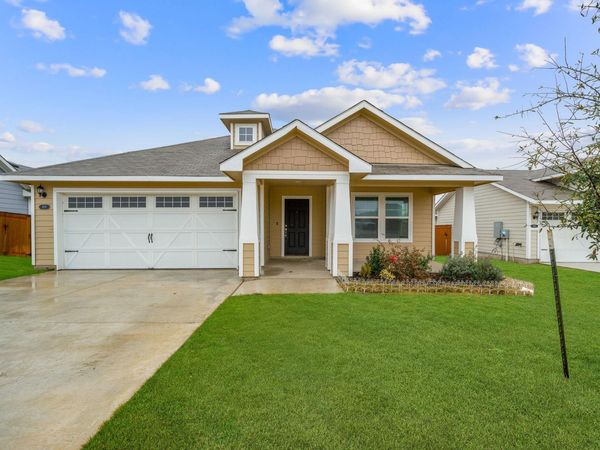 435 Spiny Lizard LN, San Marcos, TX 78666