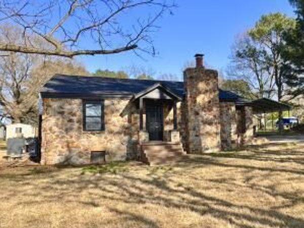 958 N Locust Place, Newark, AR 72562