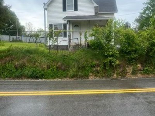 165 Rural Acres Drive, BECKLEY, WV 25801