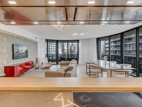 1000 Brickell Plz , Unit 3002, Miami, FL 33131