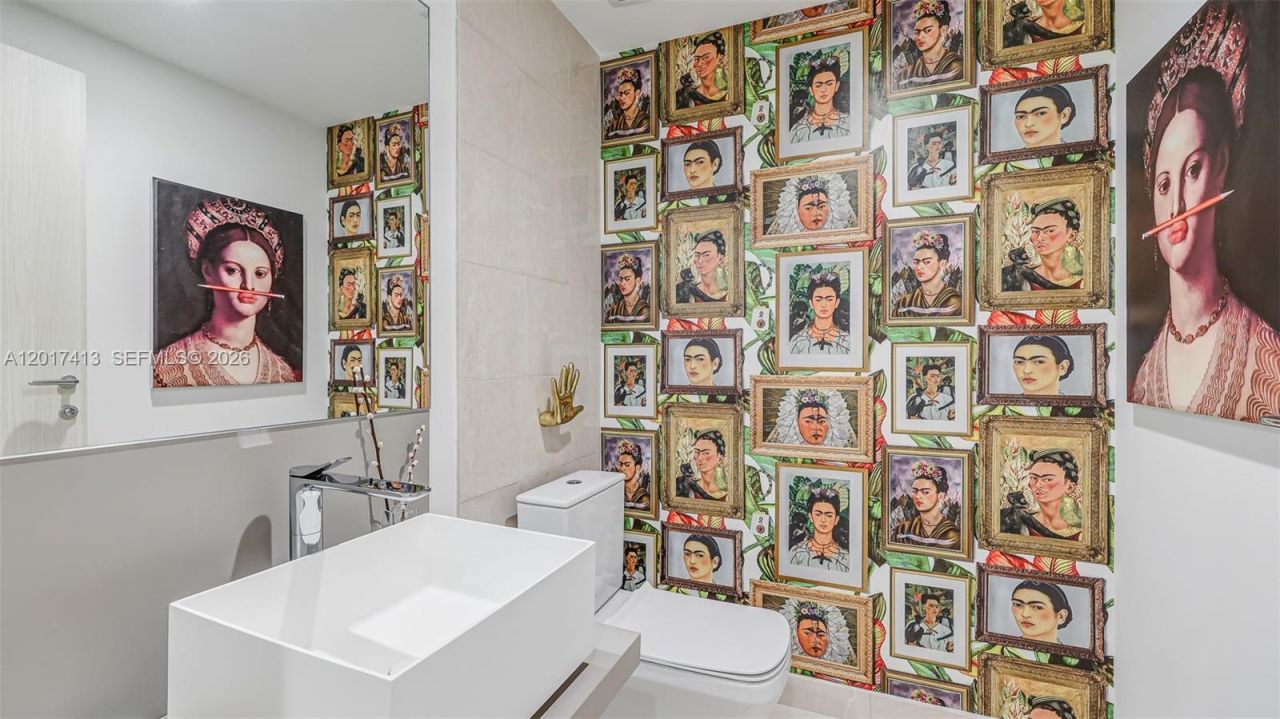1000 Brickell Plz , Unit 3002, Miami, FL 33131 Photo