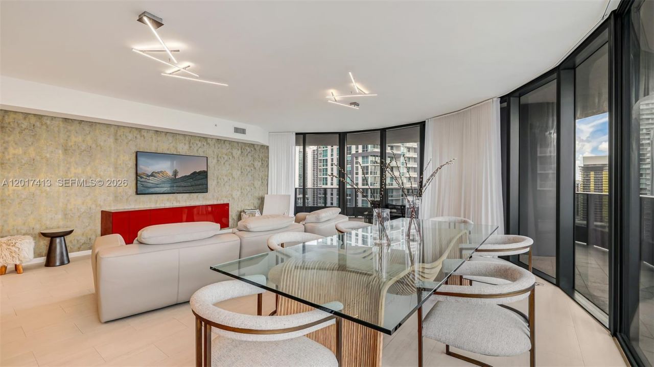 1000 Brickell Plz , Unit 3002, Miami, FL 33131 Photo