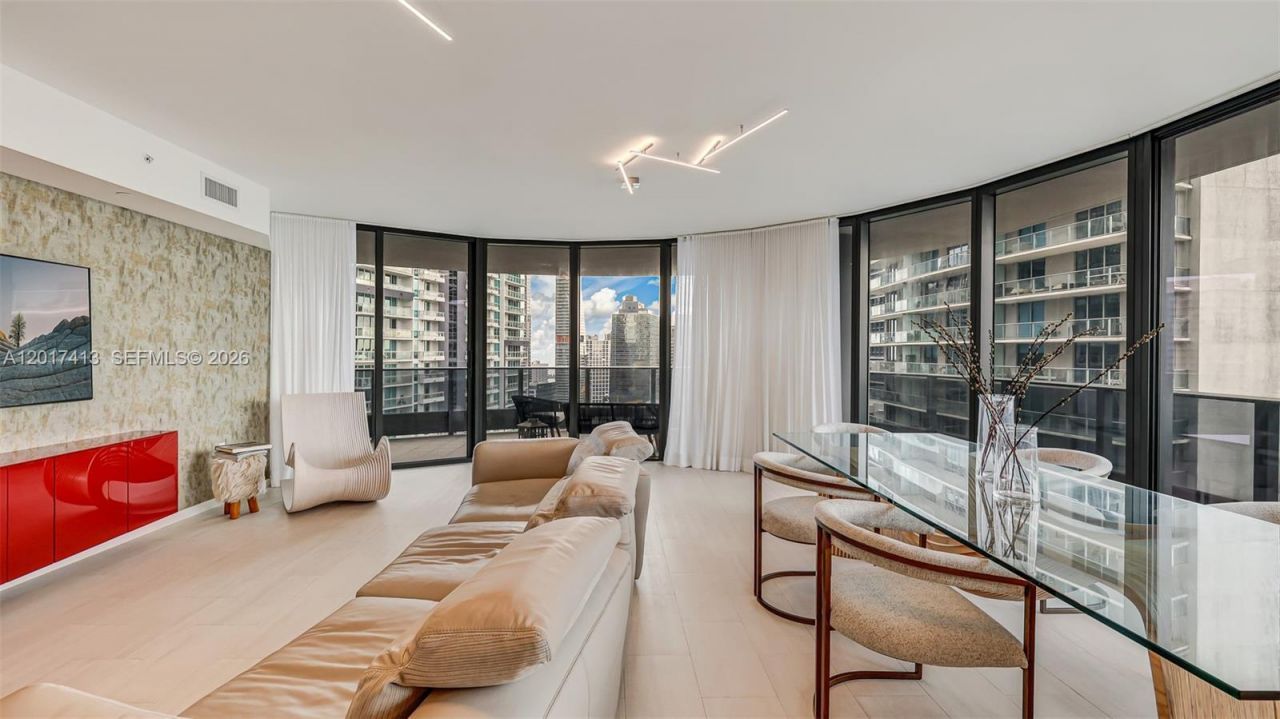 1000 Brickell Plz , Unit 3002, Miami, FL 33131 Photo