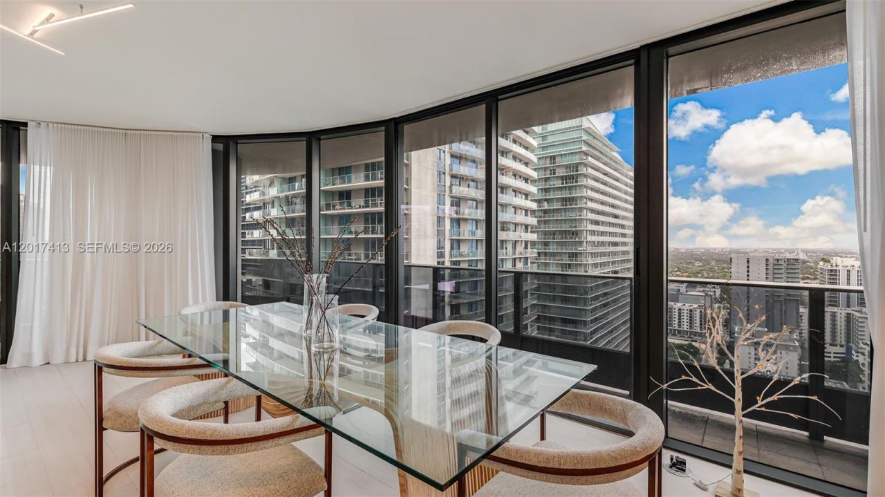 1000 Brickell Plz , Unit 3002, Miami, FL 33131 Photo