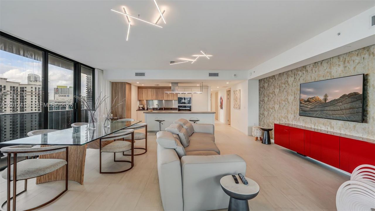 1000 Brickell Plz , Unit 3002, Miami, FL 33131 Photo