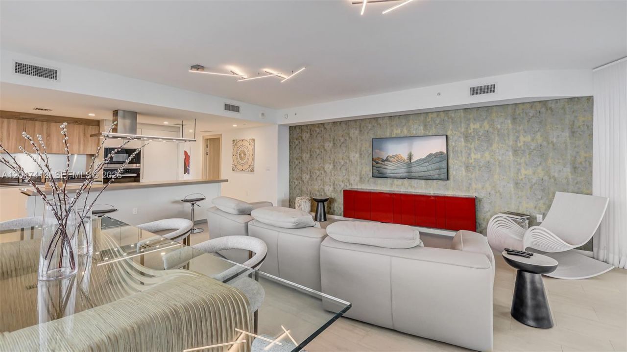 1000 Brickell Plz , Unit 3002, Miami, FL 33131 Photo