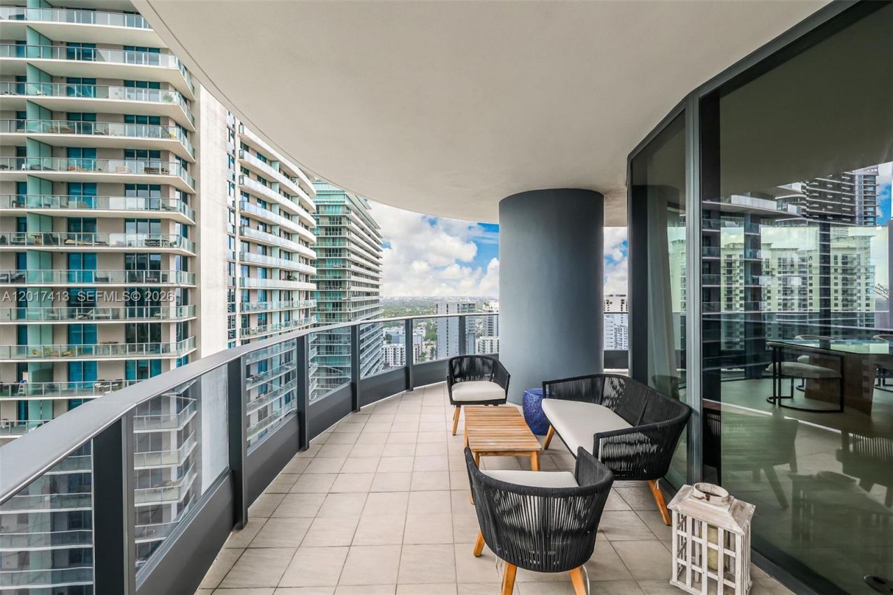 1000 Brickell Plz , Unit 3002, Miami, FL 33131 Photo