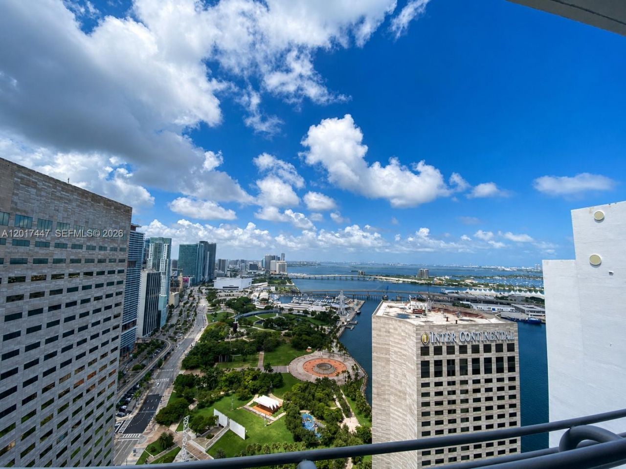 325 S Biscayne Blvd , Unit UPH24, Miami, FL 33131 Photo