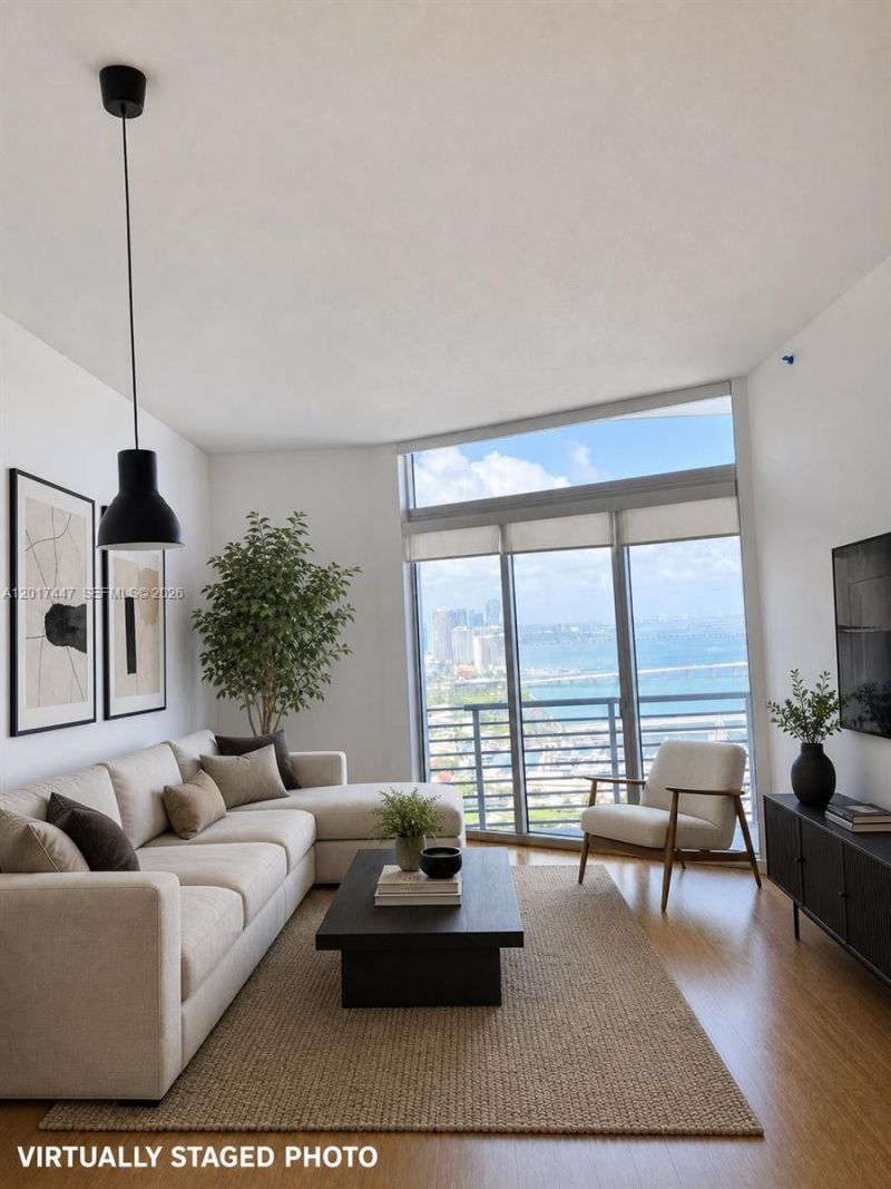 325 S Biscayne Blvd , Unit UPH24, Miami, FL 33131 Photo