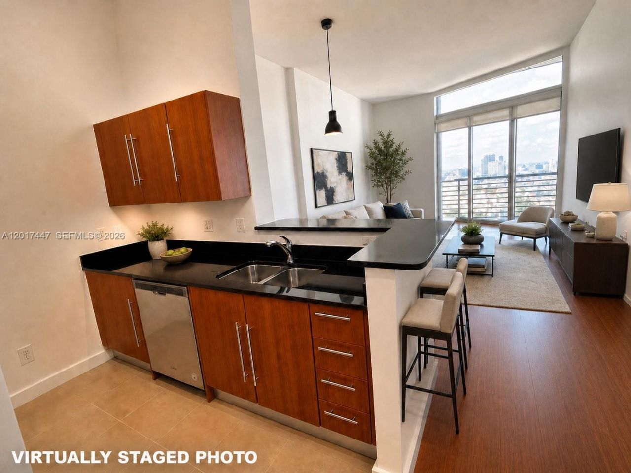 325 S Biscayne Blvd , Unit UPH24, Miami, FL 33131 Photo