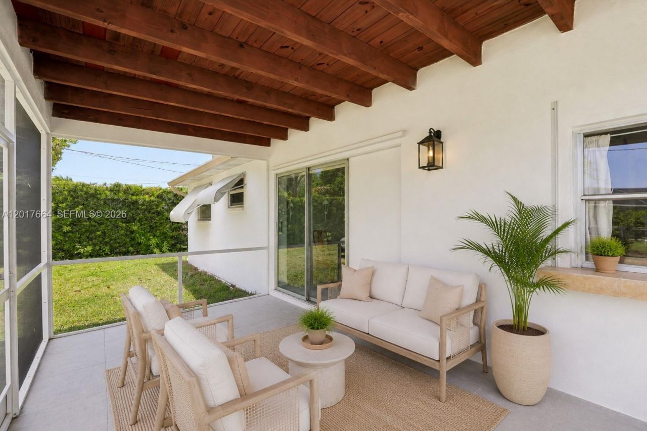 3925 Washington St, Hollywood, FL 33021 Photo