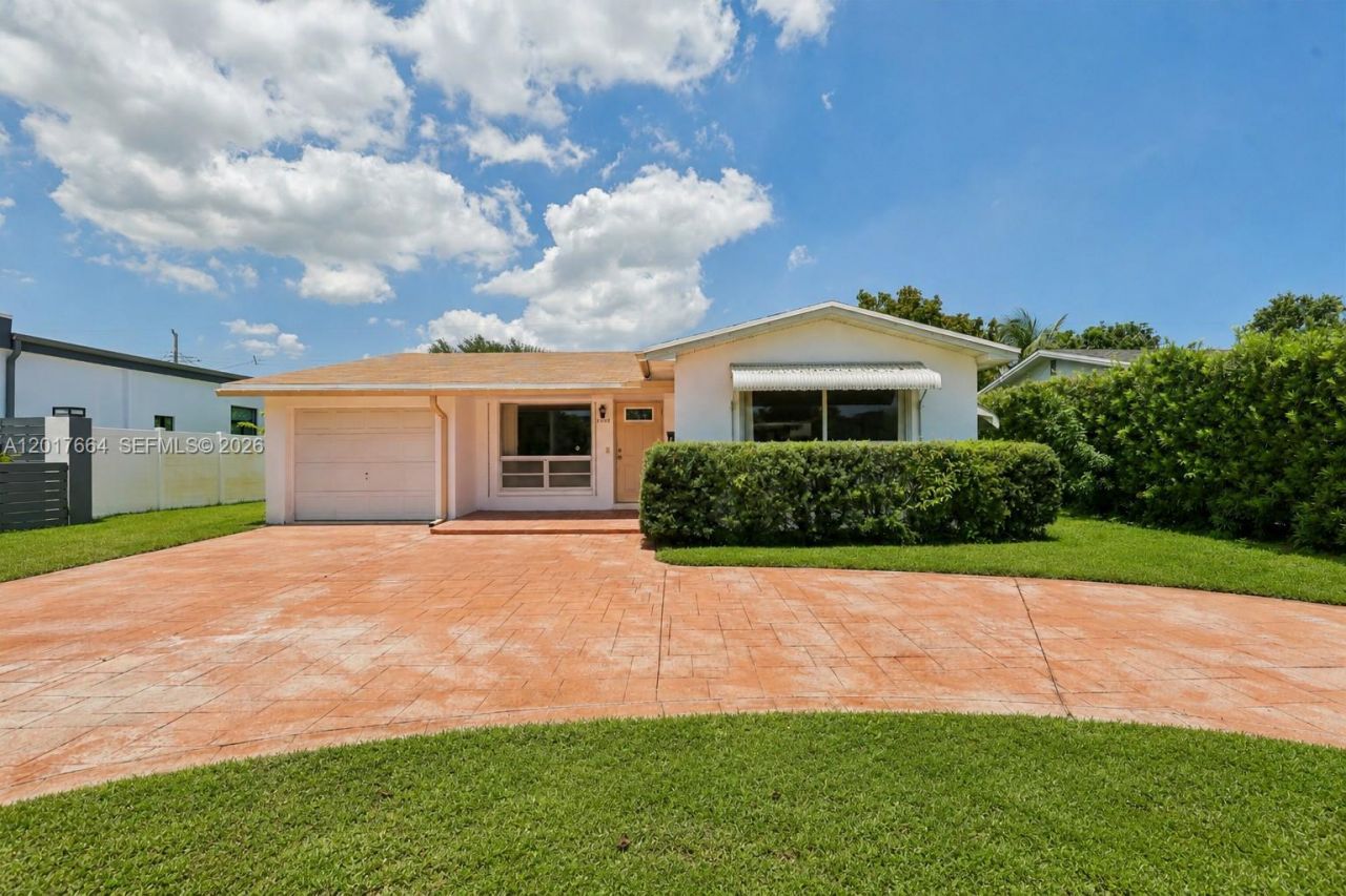 3925 Washington St, Hollywood, FL 33021 Photo