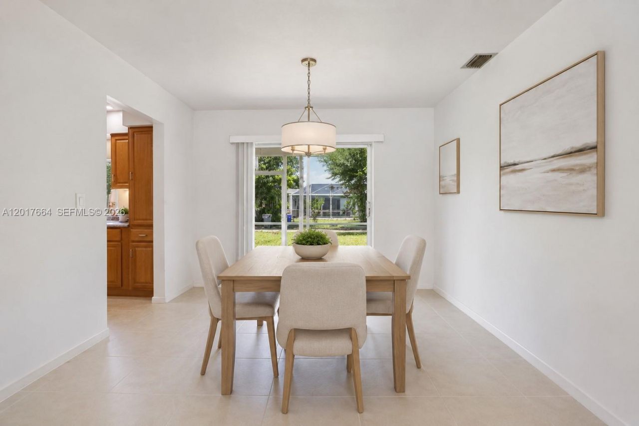 3925 Washington St, Hollywood, FL 33021 Photo